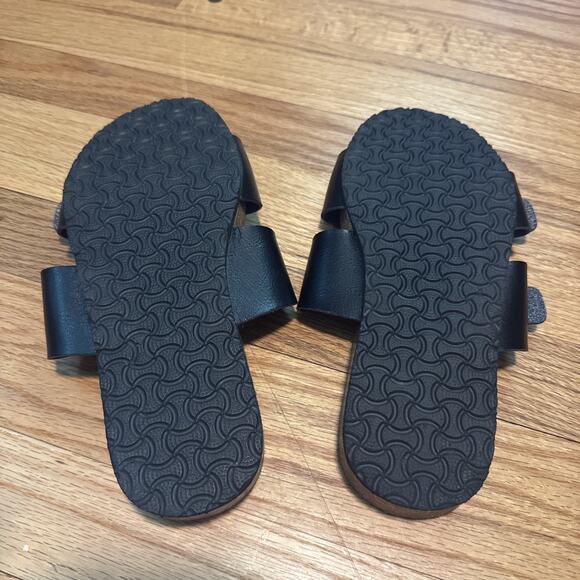 Torrid Black Slip On Adjustable Band Open Toe Slide Sandals Size 8** - Picture 6 of 12